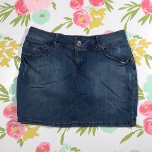 Torrid Denim mini jean Skirt sz 16